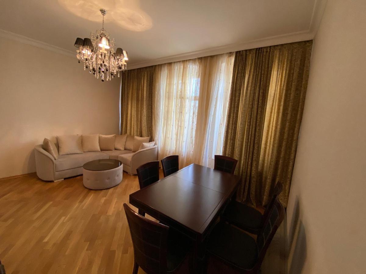 Cozy Old City Apartment Baku Ngoại thất bức ảnh